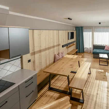 Ferienalm Panorama 4* 斯拉德明